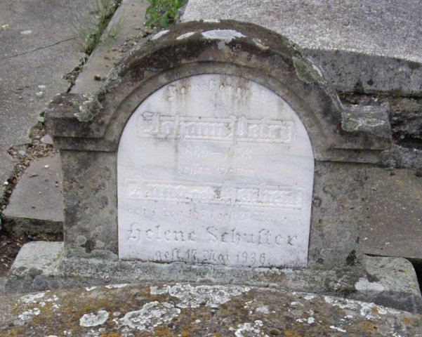 Petri Johann 1869-1953 Herbert Anna 1873-1923 Grabstein